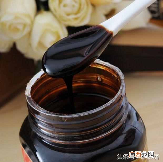 蜂胶有什么作用 蜂胶是什么东西制作成的