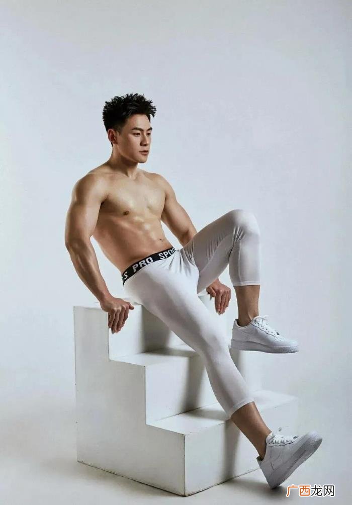 男生喜欢男生,是不是男生都喜欢男生