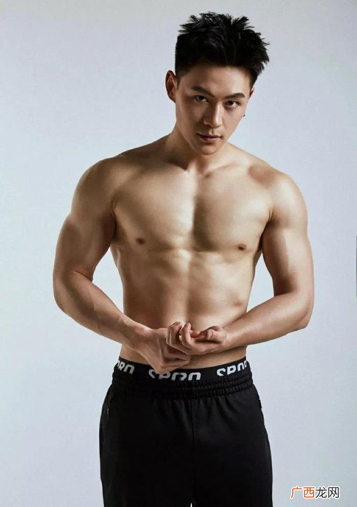 男生喜欢男生,是不是男生都喜欢男生