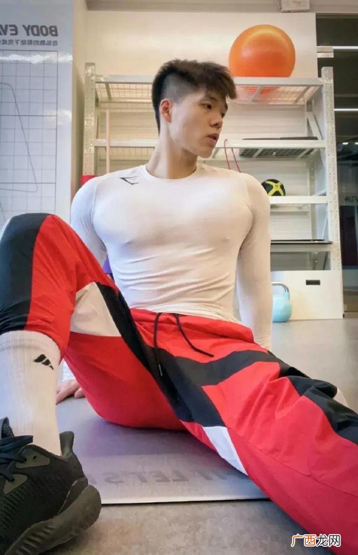 男生喜欢男生,是不是男生都喜欢男生