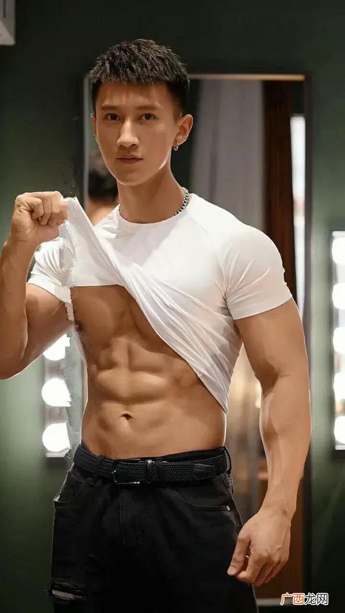 男生喜欢男生,是不是男生都喜欢男生