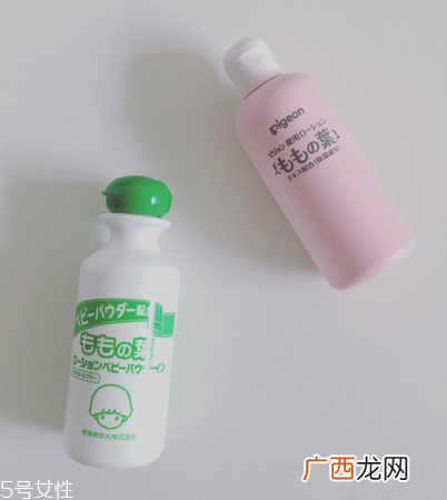 宇津桃子水和贝亲桃子水哪个好？