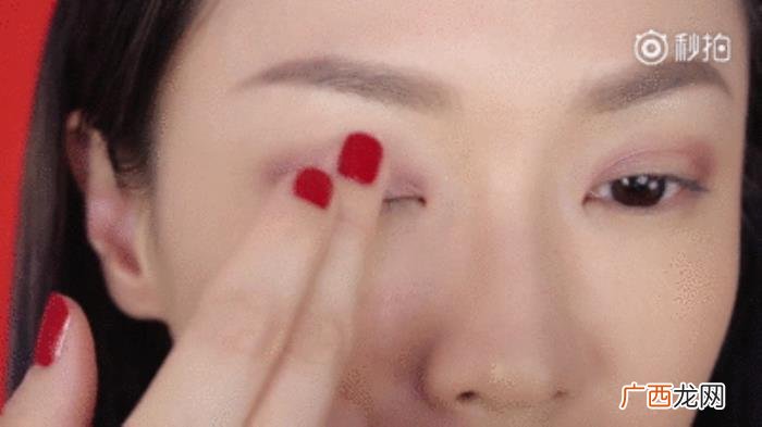 金晨与杨幂，金晨、杨幂在春晚的造型美得太出众