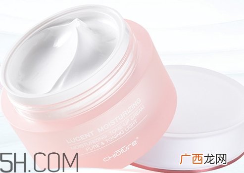 稚优泉素颜霜怎么用？稚优泉素颜霜要卸吗？