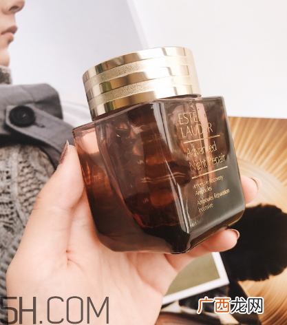 雅诗兰黛安瓶胶囊好用吗？雅诗兰黛安瓶胶囊使用方法