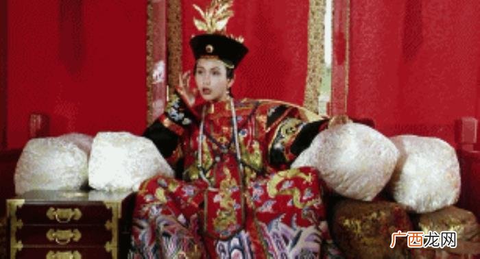 唐艺昕的脸为什么那么尖，只有我觉得唐艺昕的长相在历代建宁公主中最符合