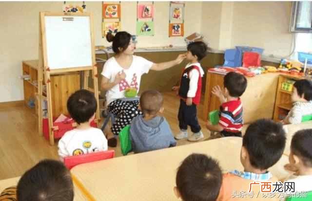 大专学什么专业好，就业前景最好的专业推荐