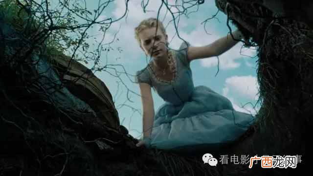 下一句是什么 乌鸦为什么像写字台