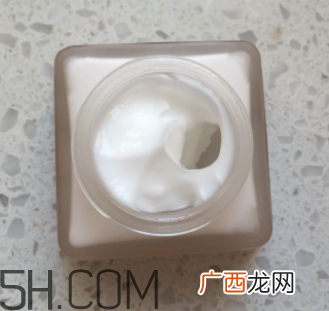 御泥坊矿物养肤霜怎么样？御泥坊矿物养肤霜好用吗？