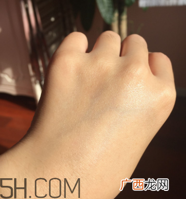 御泥坊矿物养肤霜怎么样？御泥坊矿物养肤霜好用吗？