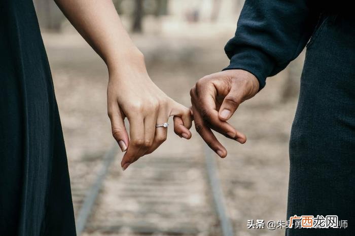离婚带娃的女人到底能不能娶 离婚带两个孩子的女人能娶吗