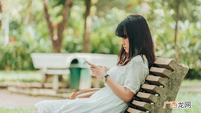 前女友突然放弃挽回了，前女友做这六件事时