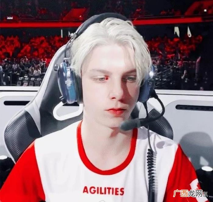 罗云熙男友，王一博罗云熙这样的电竞男主脸男友