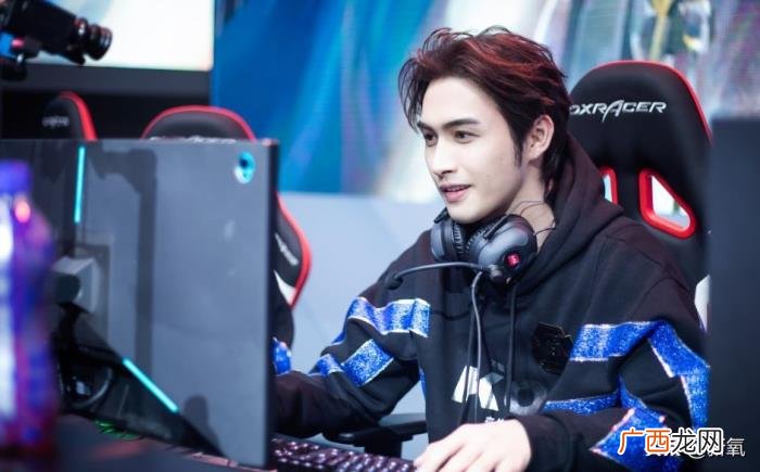 罗云熙男友，王一博罗云熙这样的电竞男主脸男友