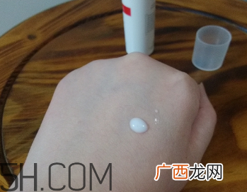 薇诺娜修红霜怎么用？薇诺娜修红霜有用吗？