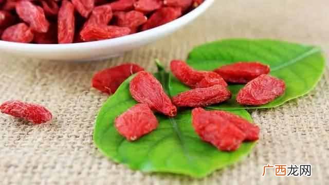 枸杞的功效有哪些 经常吃枸杞有什么好处