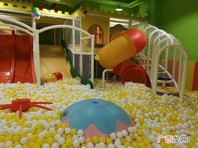 太和sky网红蹦床 太和网红蹦床多少钱一个人