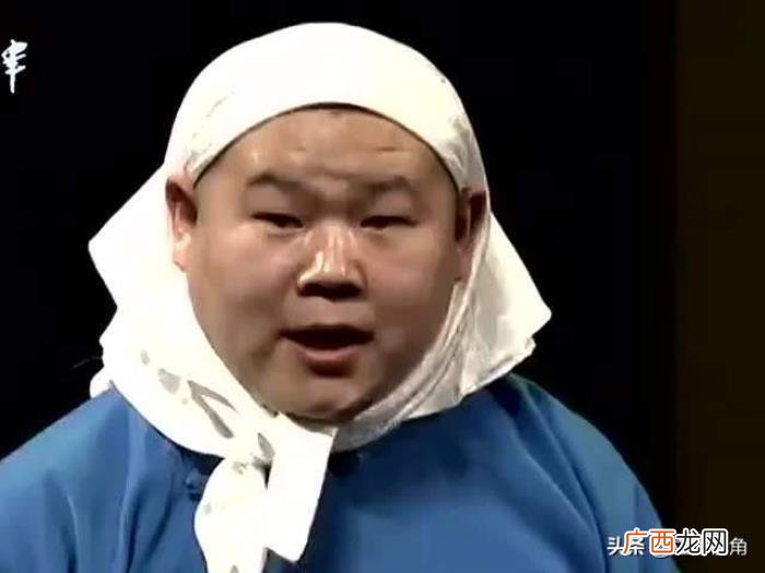 网友称赞为人民服务 为人民币服务