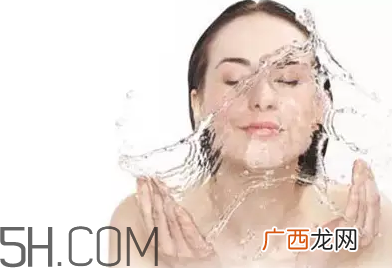 fancl卸妆油有几款？每天用卸妆油伤皮肤吗？