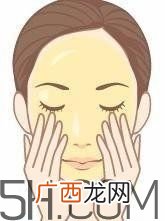 怎么用卸妆油不伤皮肤？卸妆油使用注意事项