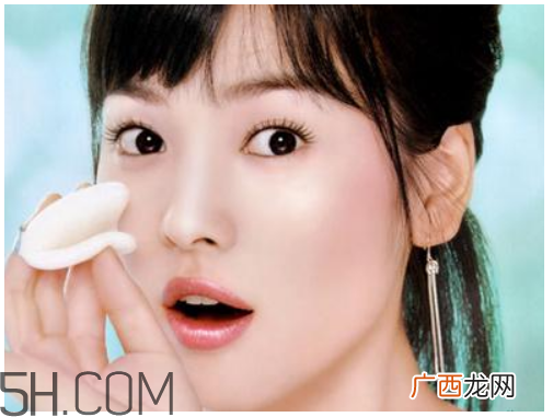 痘痘肌用卸妆油的注意点 用卸妆油后要洗洗面奶吗