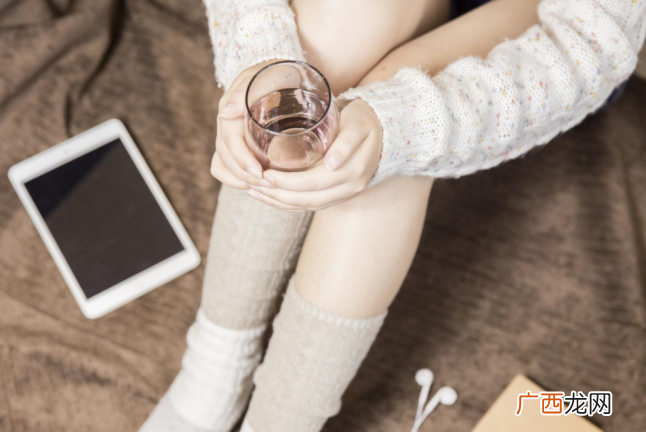 秋季如何保养膝关节？试试这几种方法搭配氨糖软骨素钙片