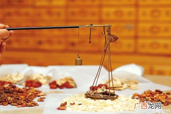 中药饭前吃还是饭后吃中药熬多长时间最好