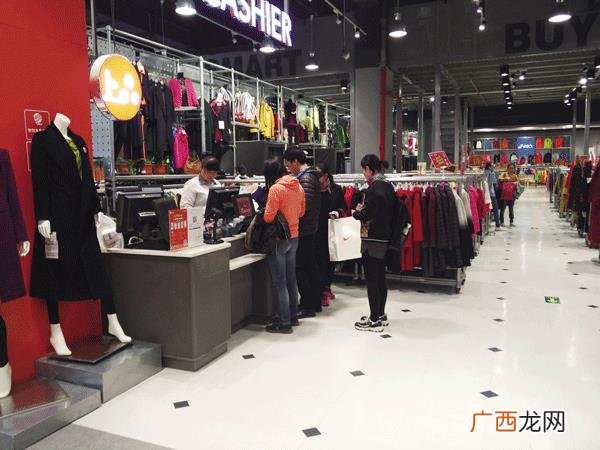 上品折扣女装批发 折扣女装批发进货