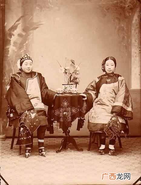 中国妇女裹脚是从什么时候开始的(三寸金莲的