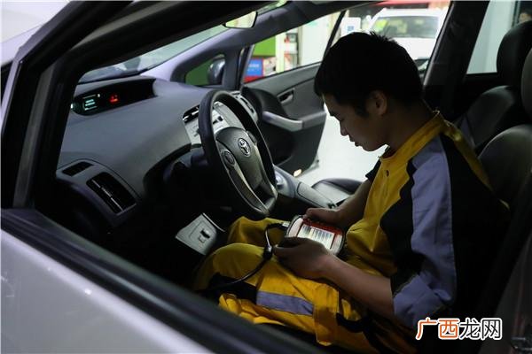 学修车有前途吗 汽修一个月大概能挣多少钱