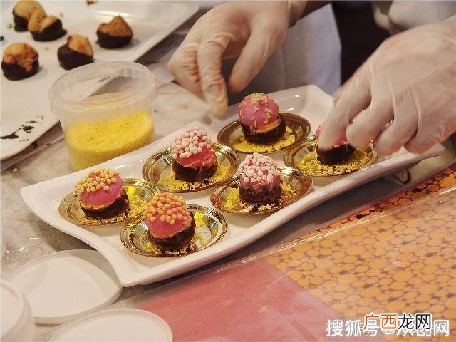 开小型蛋糕店要多少钱 普通蛋糕店投资多少钱