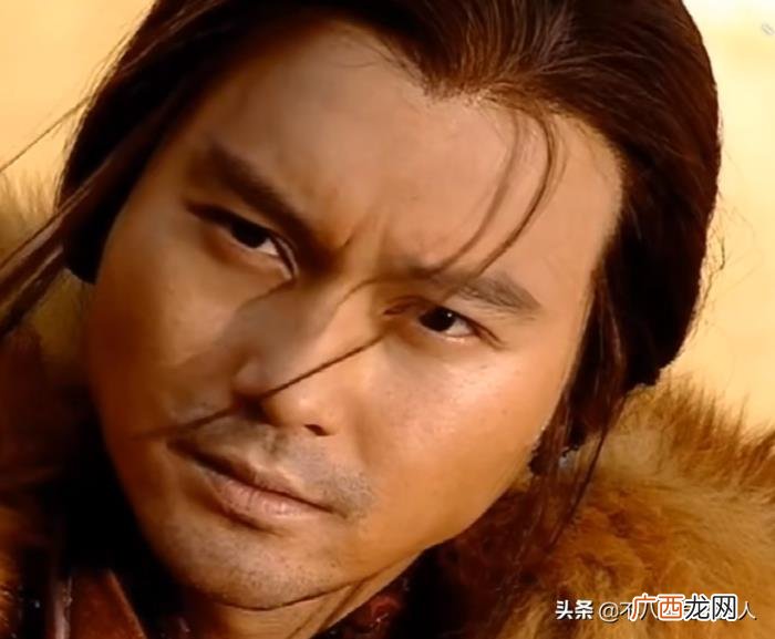 严宽颜值巅峰，严宽乔振宇颜值碾压