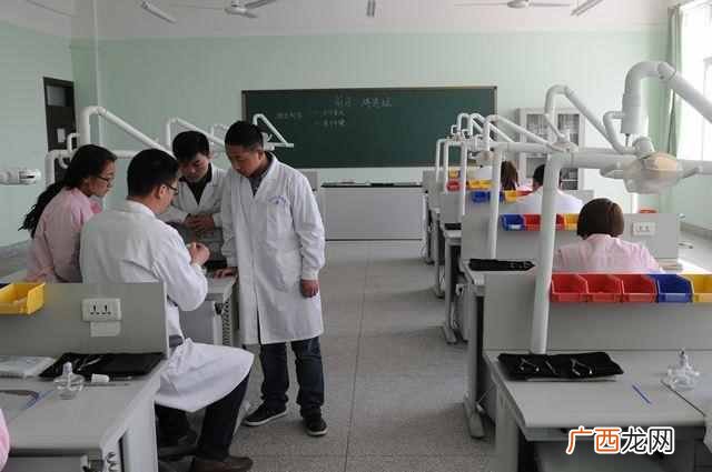 学医什么专业好就业（未来几年最吃香的医学专