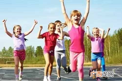 做什么运动可以长高又让腿变长(有助于孩子长