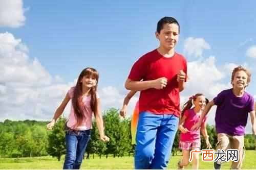 做什么运动可以长高又让腿变长(有助于孩子长