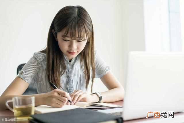 女生什么专业好就业（盘点2019年最吃香的几大行