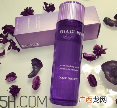 黛珂是哪个国家的牌子？黛珂紫苏水特点解析