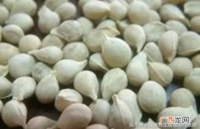 痤疮形成的原因 痤疮是什么样的症状