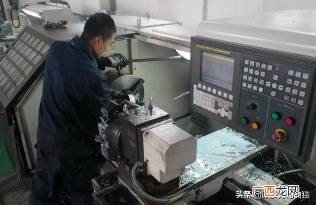 初中毕业学什么最吃香,2021年做什么行业前景好