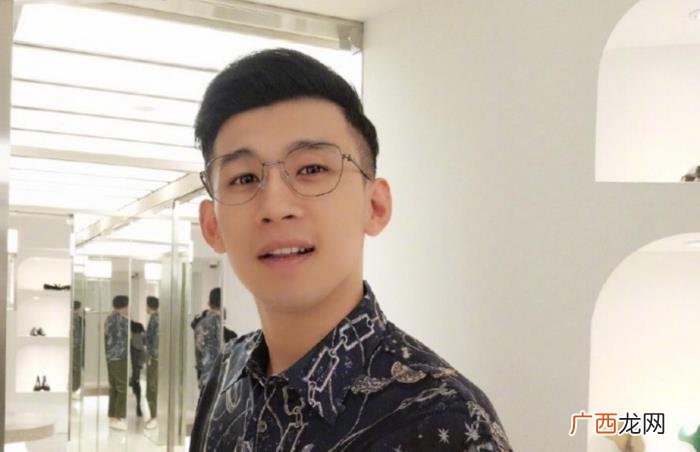 让女朋友感动到哭的信，长达八页的家书感动女友