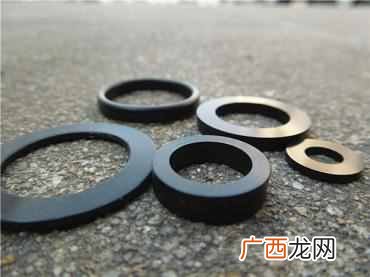 硅胶垫片有什么功效 硅胶是什么材料做的