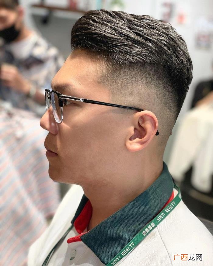 成熟头发发型男，这才是成熟男士该有的发型