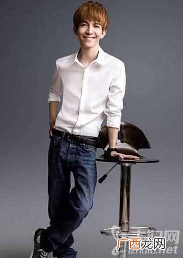 郭敬明为什么叫小四（郭敬明叫小四为什么和身