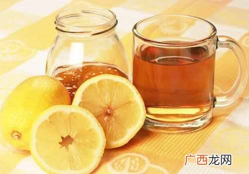 柠檬蜂蜜水什么时候喝最好最有效（柠檬蜂蜜水