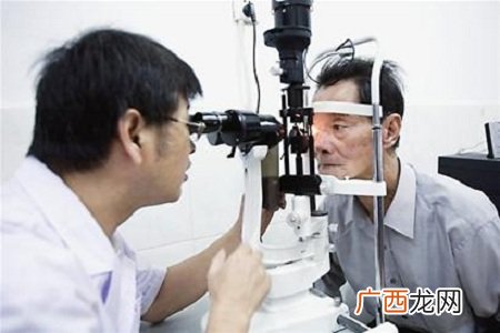 白内障可以治愈吗?眼药水当做保养品险些失明
