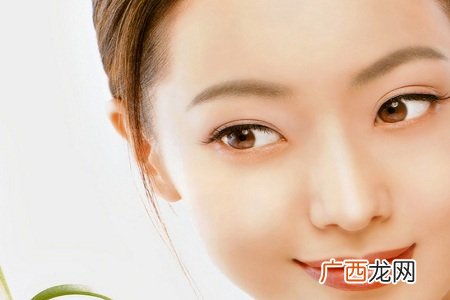 眼白泛黄是怎么回事?什么原因?