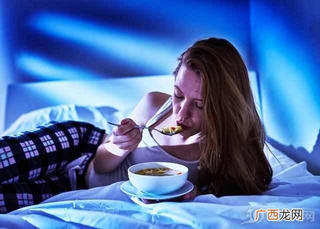 胸口痛是什么原因引起的（盘点这些引起不适的