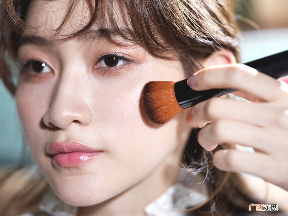 底妆不脱妆技巧夏天高温底妆也不融化