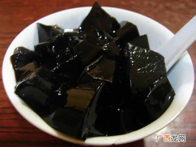 仙草有什么功效及作用 仙草是什么