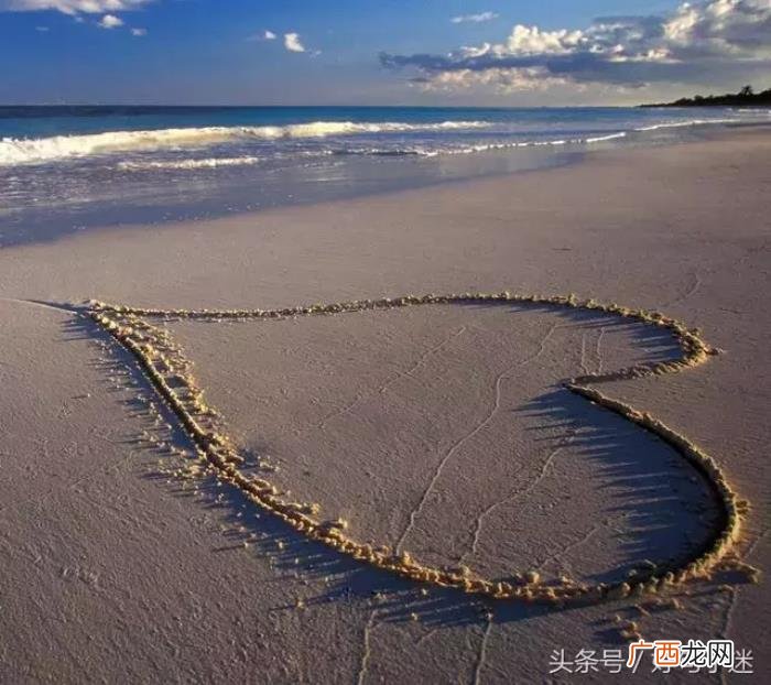 最适合发到朋友圈的句子 关于幸福的句子